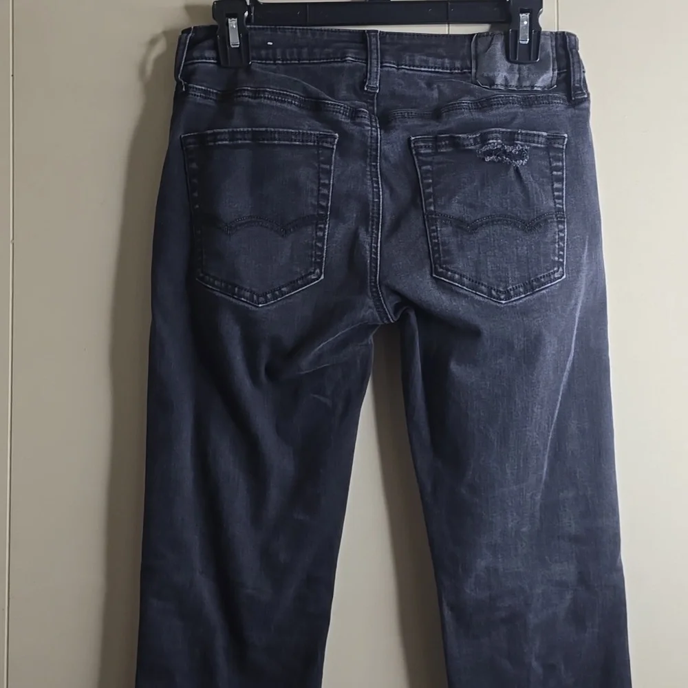 Distressed Gray Women Jeans American Eagle Outditters 28x30 - Picture 6 of 7
